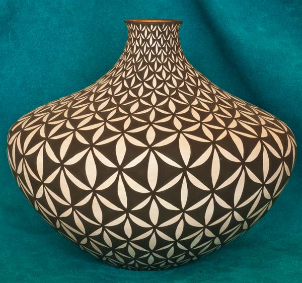 Sandra-Victorino-Acoma-Pottery-3c