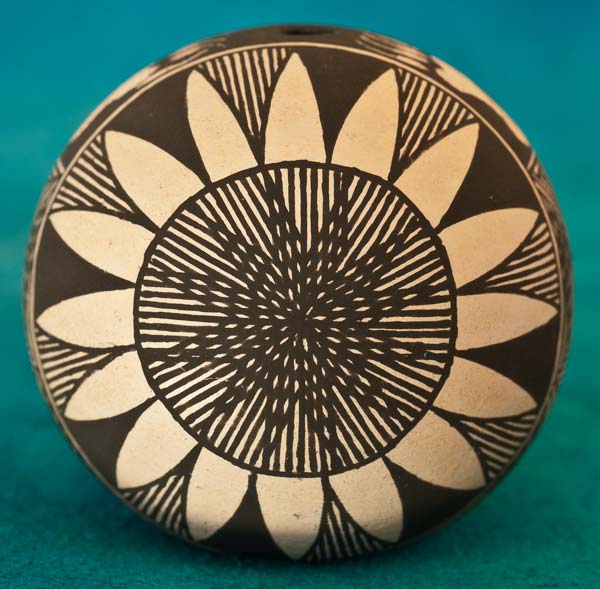 Acoma-Pottery-Brian-Delorme-C